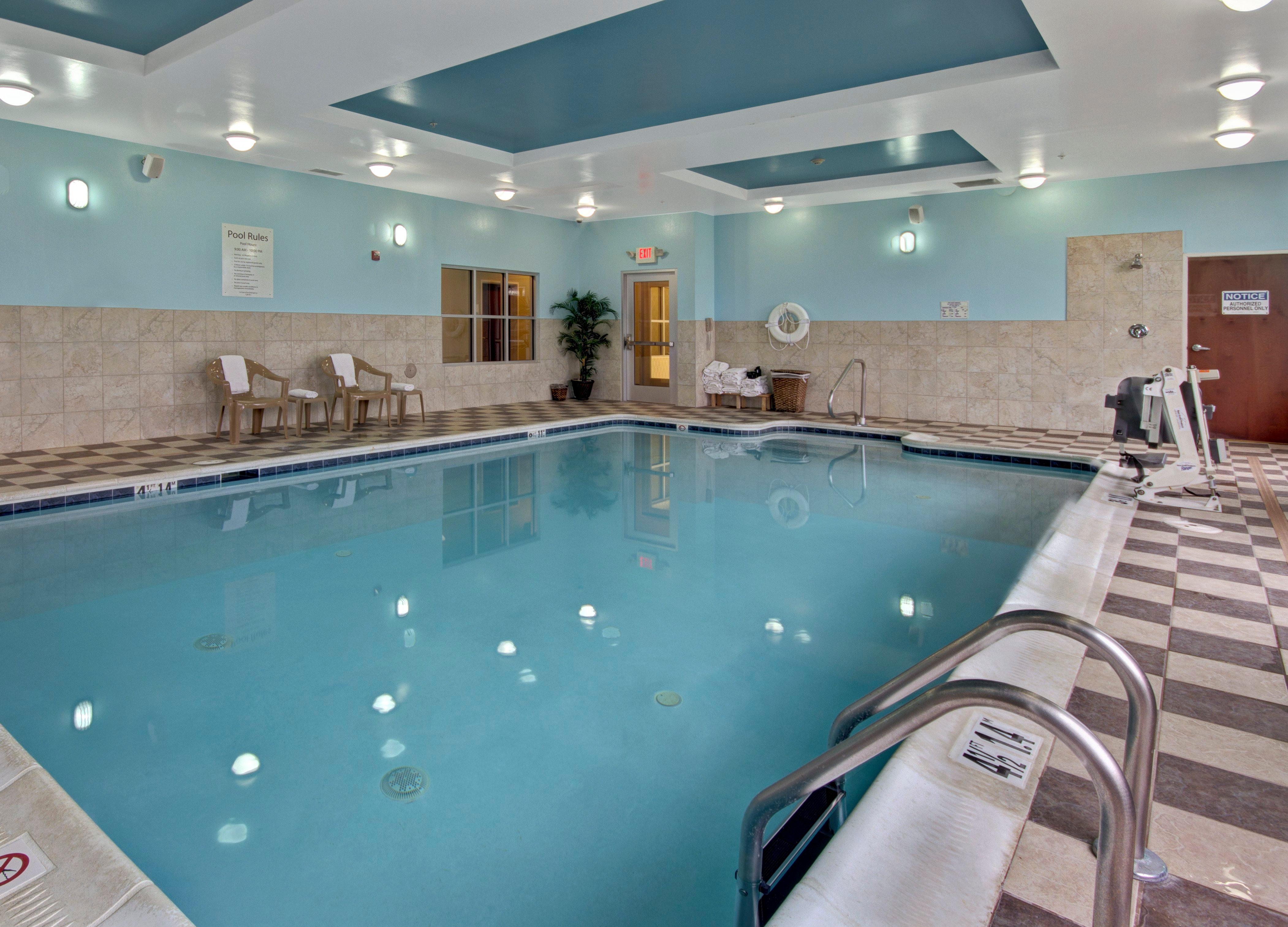 Holiday Inn Christiansburg Blacksburg By Ihg Ngoại thất bức ảnh