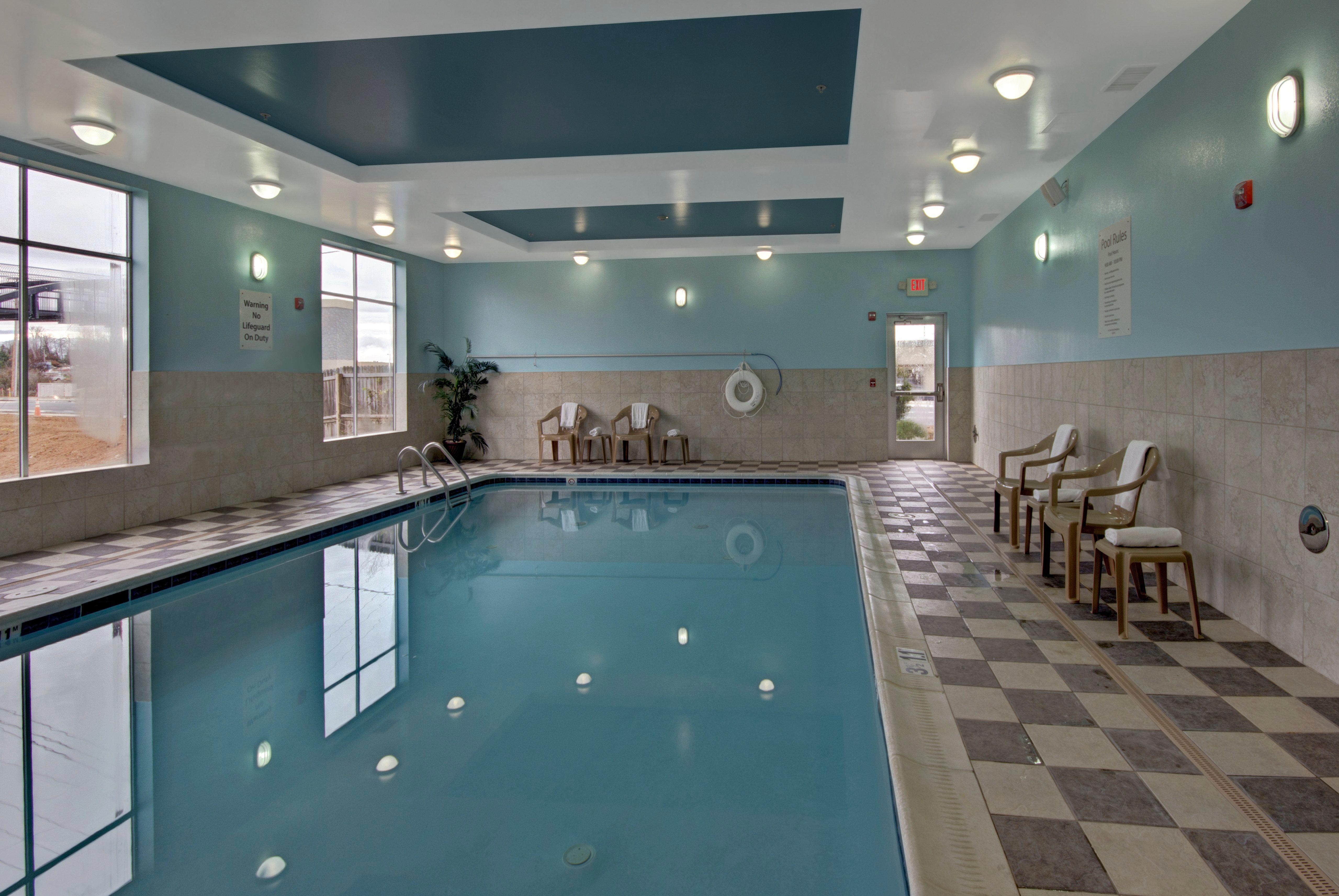 Holiday Inn Christiansburg Blacksburg By Ihg Ngoại thất bức ảnh